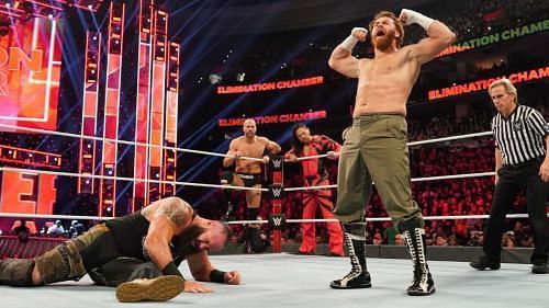 Sami Zayn defeated Braun Strowman to win the Intercontinental title.